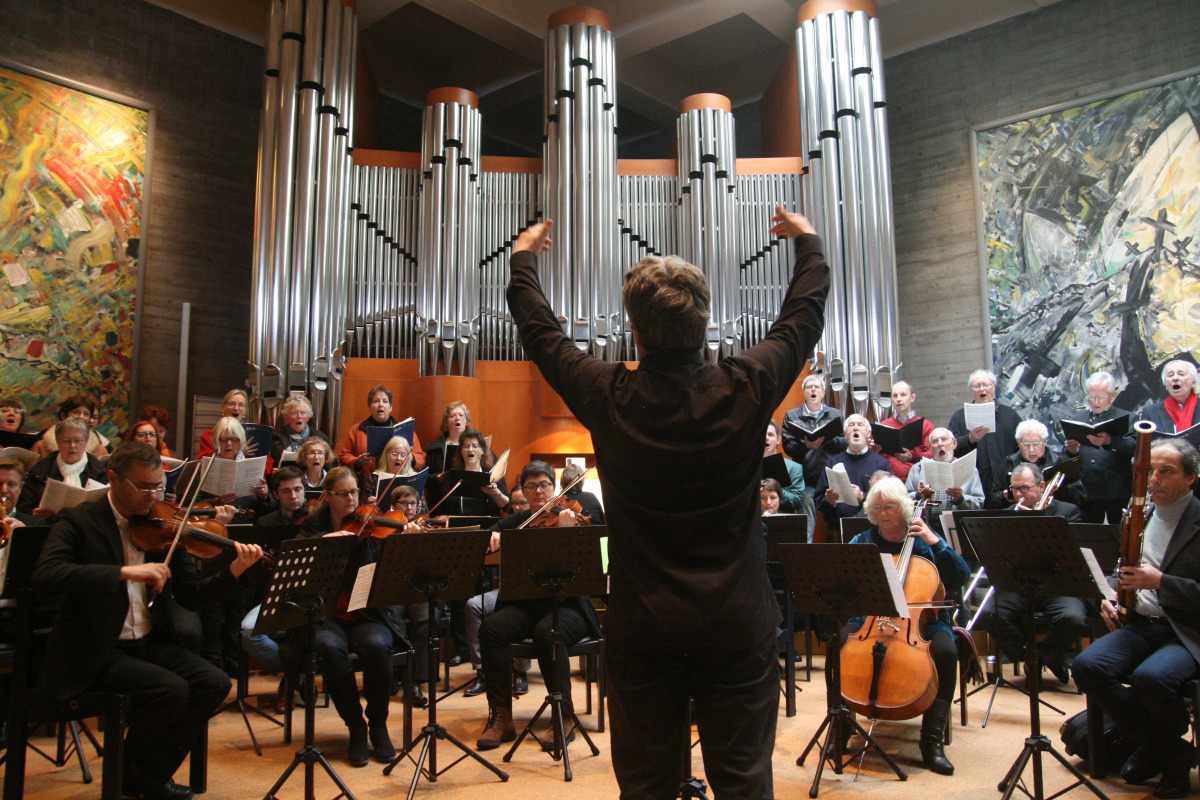 Chor und Orchester der Christuskirche in einem Kantaten-Gottesdienst im Jahr 2017